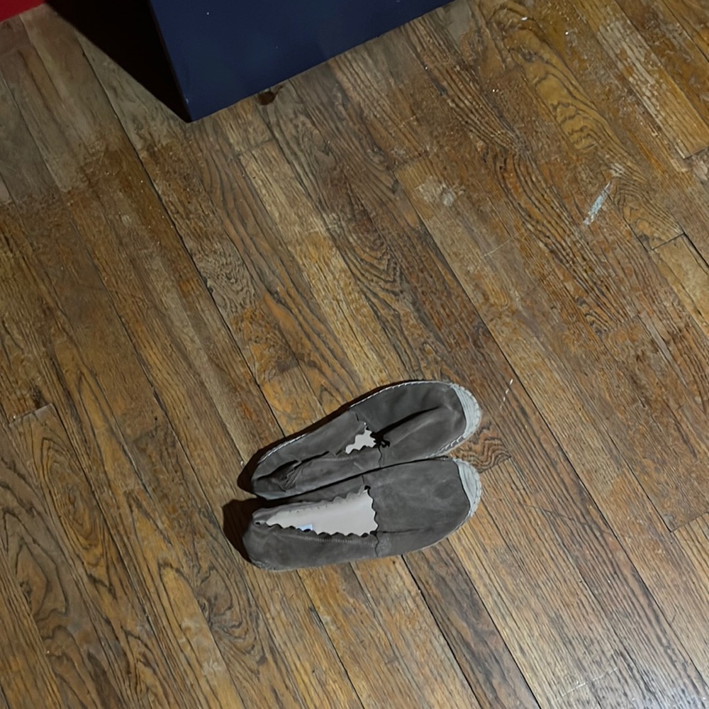 Woman slippers